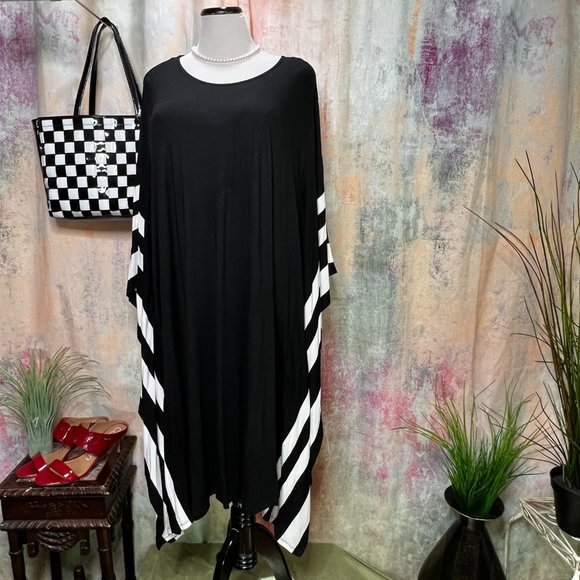 📌bpc Selection Classic Black and White Bat Wings Viscose Midi Dress - Picture 1 of 15